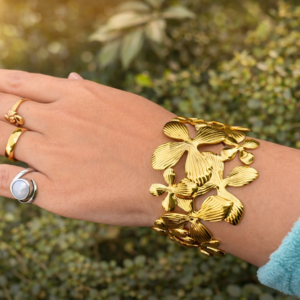 Adjustable Anti-Tarnish Flower Cuff bracelet