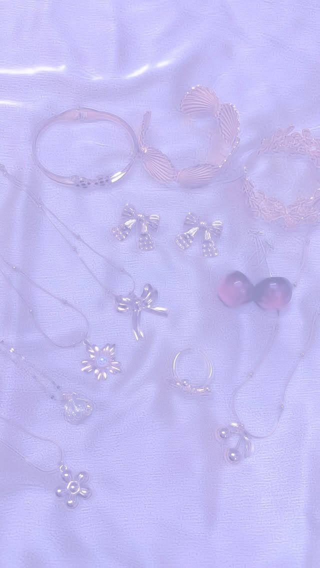 Instagram post from gleefecta. This post is in position 1.